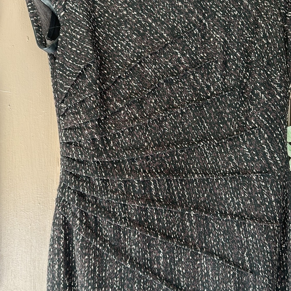 Cache Dress - Picture 2 of 5